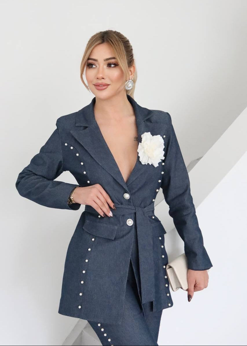 The Pearl Regent Suit