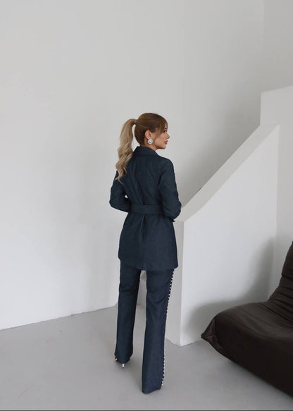 The Pearl Regent Suit