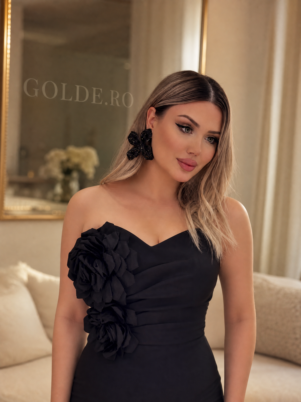 Rochie Neagra Trandafiri 3D - detaliu - GOLDE
